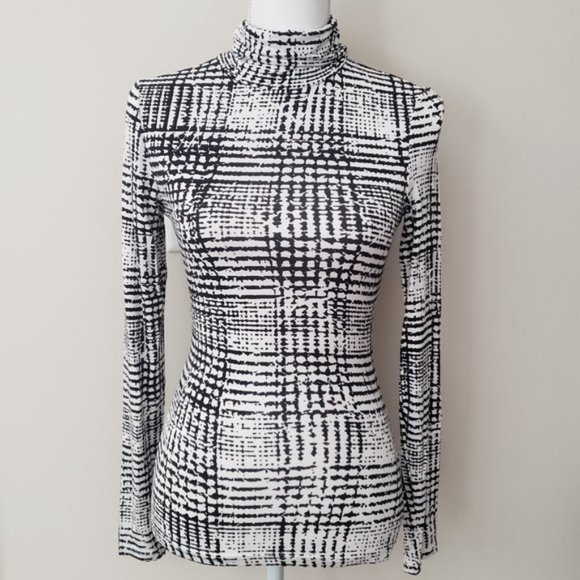 H&M Tops - H&M Cream/Black Patterned Jersey Turtleneck Top